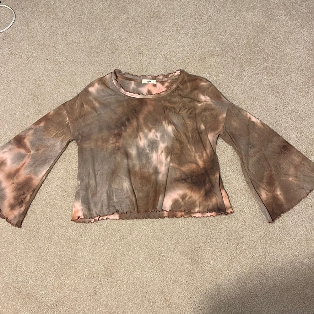Long sleeve flowy shirt